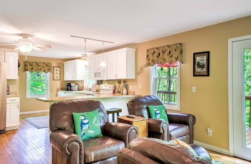 Burnsville Cottage | The Chicken Coop | River-Access Cabin with Hot Tub Near Burnsville