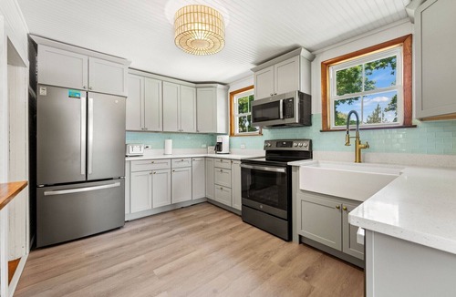 Manteo House | "The Coastal Gem" - Historic Manteo