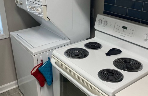 Athens Condo | The Condo at Appleby…1 mile to stadium & downtown