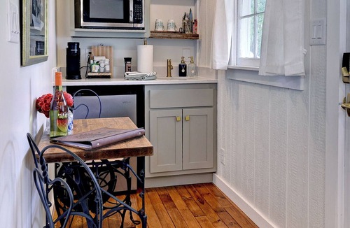 Stonehouse Cottage | The Cottage at Blisland, Established 1749 Historic Lodging