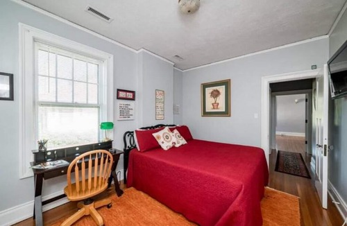Rivermont Apartment | The Crow's Nest
