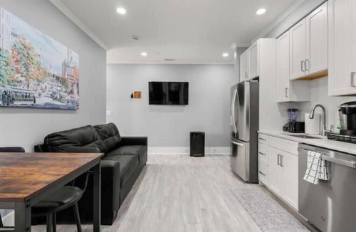 Kingman Park Apartment | The DC Getaway+2BD condo+Private Parking