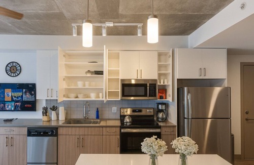 Five Points South Apartment | The Downtown Gem | Modern Luxe Escape 4