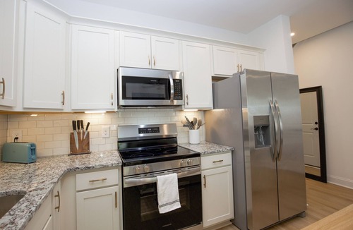 Southern Pines House | The Downtown Pines Retreat - 3BR Southern Pines Townhome