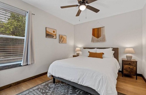 Waco House | The Duo: B In the Heart of Waco TX