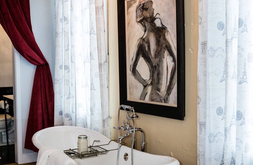 Cooper Bed & Breakfast | The Emma Grace