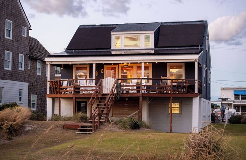 Atlantic Beach Cottage | The Exum Cottage - Beachfront in Atlantic Beach, North Carolina