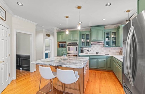 Newport News House | The Farmington Retreat