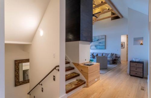 Banner Elk House | The Four One Two Lodge at Eagles Nest