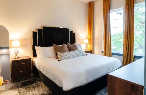 Downtown Apartment | The Francesca - Apt 333