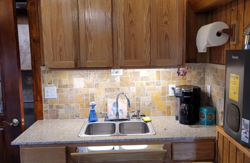 Sneads Ferry Cabin | The Freckled Cabin & Outdoor Shower, Wooded, Private, minutes to Base & Beaches