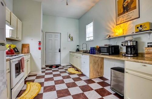 Thomas Square House | The Fun House: Parking - 2 King Bed, Massage Chair