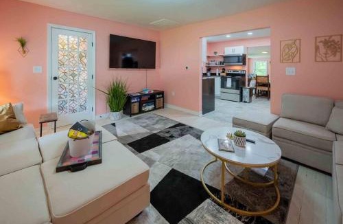 Spring Grove House | The Great Gatsby Pink Flamingo Lounge Retreat!
