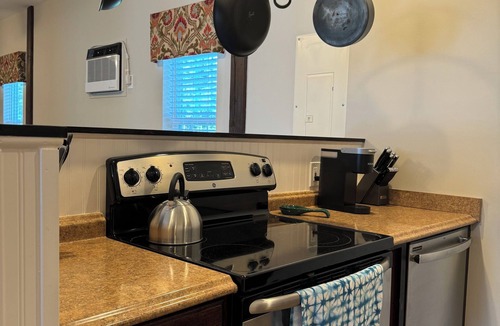Tate House | The Guest House at Deerfield Lodge