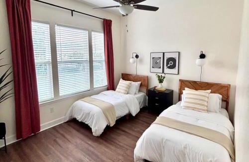 Pleasant Street House | The Harmony Suite Near UF Shands & Downtown