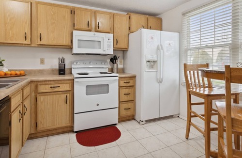 Coliseum Central House | The Heart ❤️ of Hampton- Walking Distance To Mall, Hospital, Coliseum