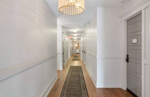 Downtown Charleston Apartment | The Heart of Historic King St | Cooper Suite