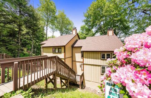 Sugar Mountain Apartment | The Hemlock Hideaway