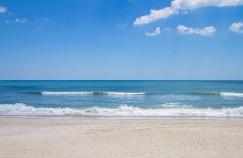 Carolina Beach House | The Hideaway A&B by Carolina Beach Realty