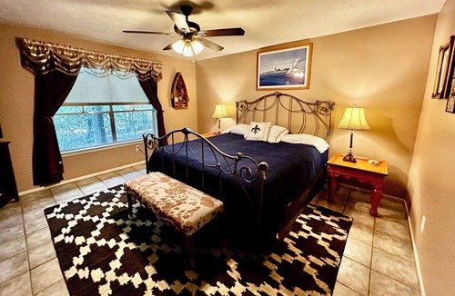 Grogan's Mill House | The Hideaway - Clean, Comfy, Affordable & Close To All The Fun.