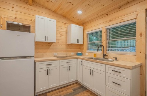 Gumlog House | The Hideaway Cottage @ Hartwell