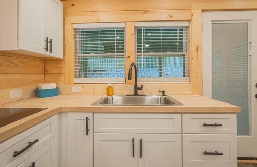 Gumlog House | The Hideaway Cottage @ Hartwell