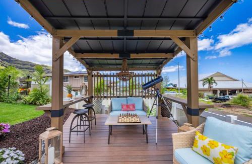 Makaha Valley House | The Hideouts Two Next-door Homes