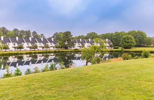 Berkeley Resort | The Historic Powhatan Williamsburg - 4 BDRM 2KG 1QN 2TWN 2 SOFABEDS 2 STORY STE