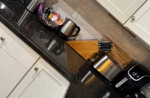 Greektown House | The Hudson: Luxury, Comfort, & Prime Location!