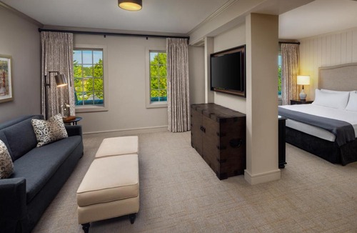 Clemson Hotel | The Inn at Patrick Square