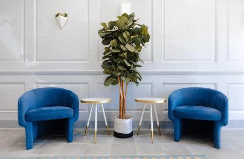 Old Town Alexandria Apartment | The King Street House By Kasa