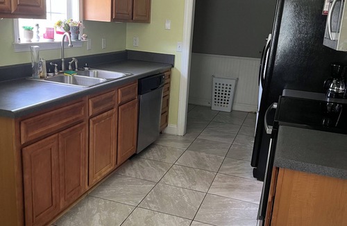 Leland House | The Lewis House, Charming 3-bedroom house with WiFi and AC in lovely Leland.