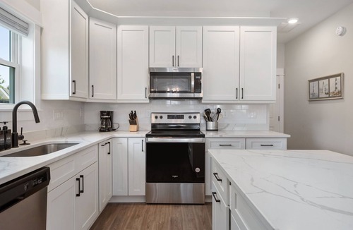 Corolla Light Condo | The Lighthouse -Steps to Beach! Luxury Amenities!