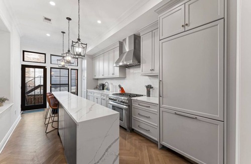 Bloomingdale House | The Lincoln | Entire 7BR DC Rowhome | Sleeps 14