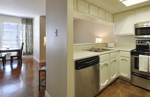 Civic District Apartment | The Littlefields by Lodgewell | Downtown Chic | A7