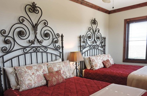 Johnson City Apartment | The Louis XIV Suite @ Lighthouse Hill Ranch-Pet & ATV friendly-2,001 Acre Ranch