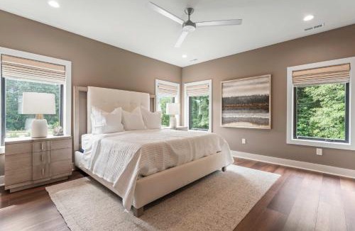 Mayhew House | The Luxe Barn