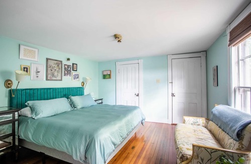 Church Hill House | The Mettā Home- A Nugget of History & Goodwill