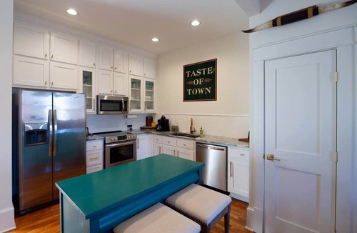 Seneca Apartment | The Nest Above -Bluebird (studio)