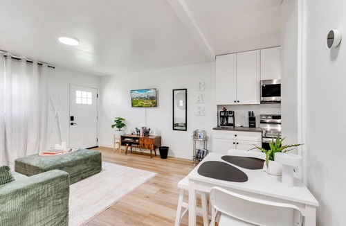 Church Hill House | The Nest | Cool & Quaint 2BR Getaway