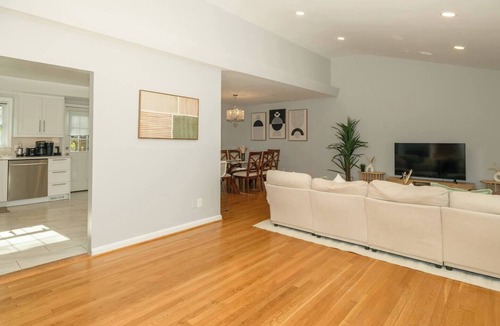 White Oak House | The Oak Escape - Ping-Pong - Nearby Trails