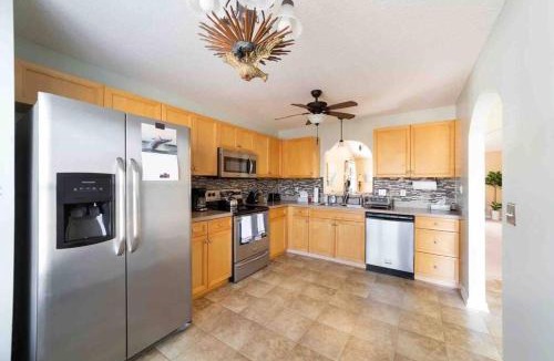 Myrtle Beach House | The Oasis w/3br/Wi-Fi/15 Minutes from the beach