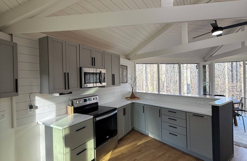Jonesville House | The Octagon Oasis — a one-of-a-kind retreat in charming Elkin, NC.