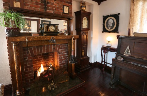 Leechburg Bed & Breakfast | The Old Parsonage B&B