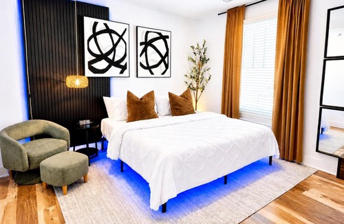Garden Hills Apartment | The Opal Suite with Keyless Entry and Smoke Free Atmosphere