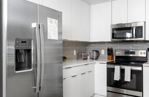 Charlotte Center City Apartment | The Panther - Luxury 3BR - Free Parking - Views - Stadium - Gym