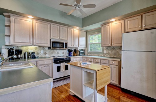 Ocean Isle Beach Cottage | The Perfect Getaway! Dock, King Suite. Family Friendly!