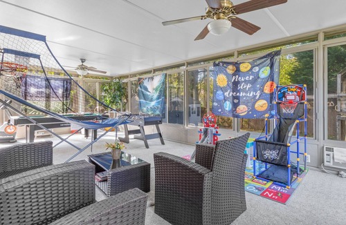 Portsmouth House | The Pines - Family Entertainment Room