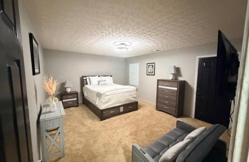 Covington Apartment | The Porch House - Comfort meets Style!