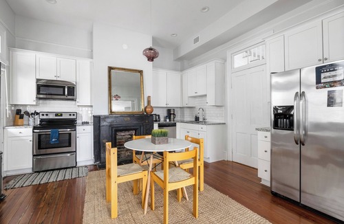 Cannonborough Elliotborough House | The Queens Palace | 8 Bedrooms in Charleston!